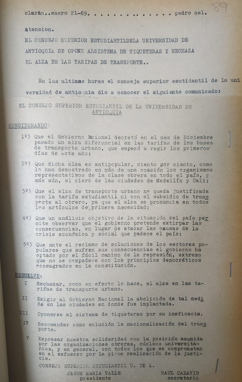 Guión del Radioperiódico El Clarín para la emisión del 21 de enero de 1969. Consultado en el Archivo Histórico de Medellín.