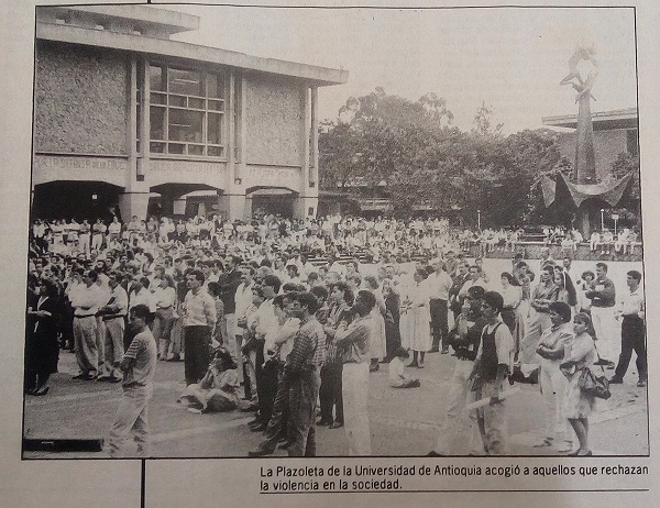 Fotografías tomadas de la edición del 22 y 23 de junio de 1993 del periódico El Mundo .