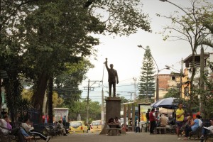El Parque Gaitán es uno de los pocos espacios públicos que tienen los 160 mil habitantes de la Comuna 3 de Medellín. Foto: Juan Camilo Castañeda 