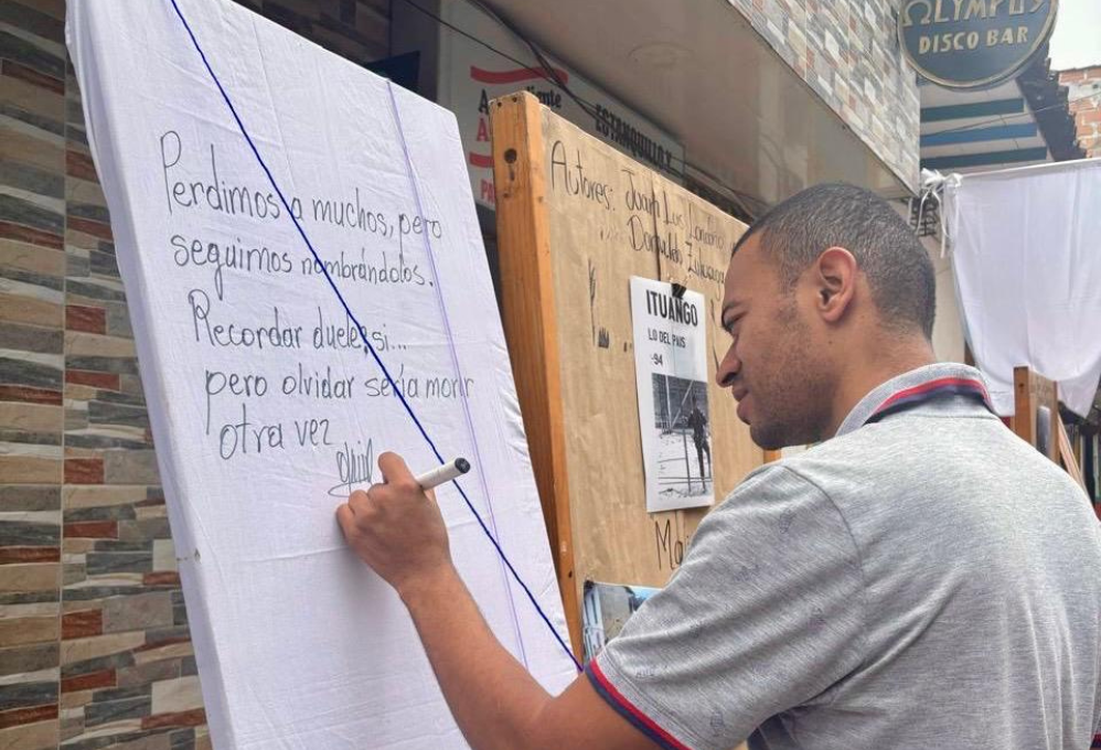 3 En Ituango, Antioquia, la guerra no ha cesado: 16 firmantes de paz han sido asesinados desde 2017 y los enfrentamientos entre el Clan del Golfo y las disidencias de las FARC generan desplazamientos; sin embargo, la comunidad resiste con memoria y dignidad.