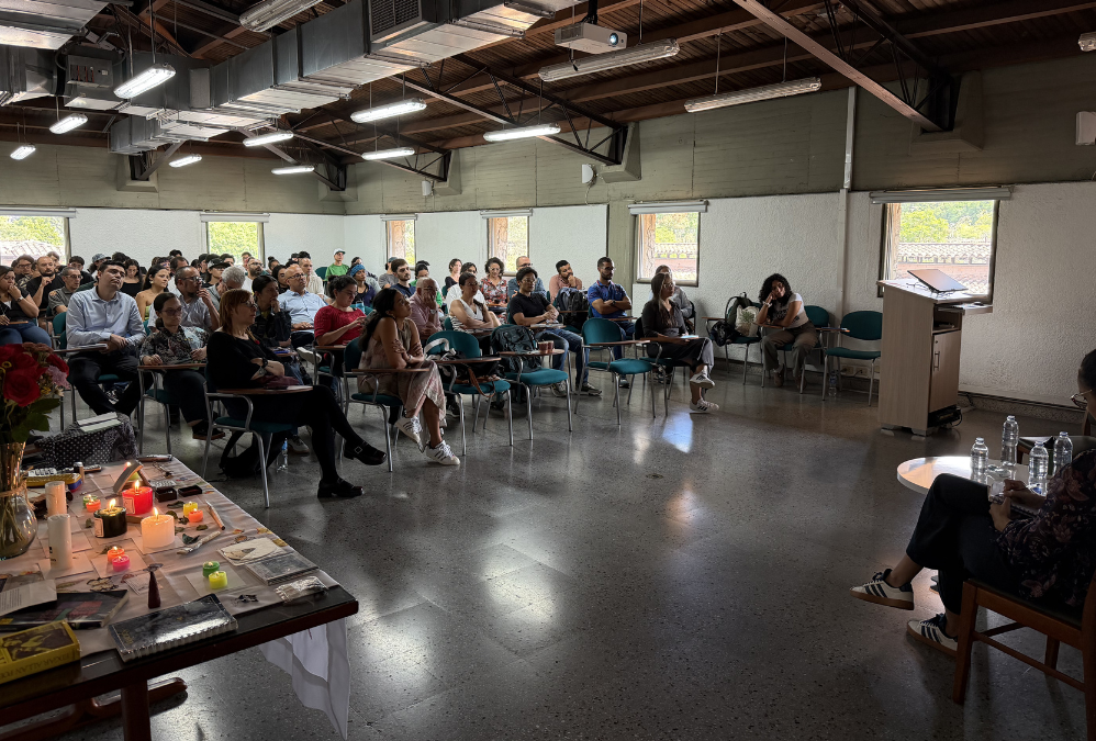 escucha colectiva biblioteca